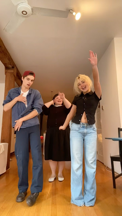 Sabrina Carpenter via TikTok 💋 #sabrinacarpenter #manchild #shorts
