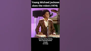 Young Michael Jackson does the robot (1974)