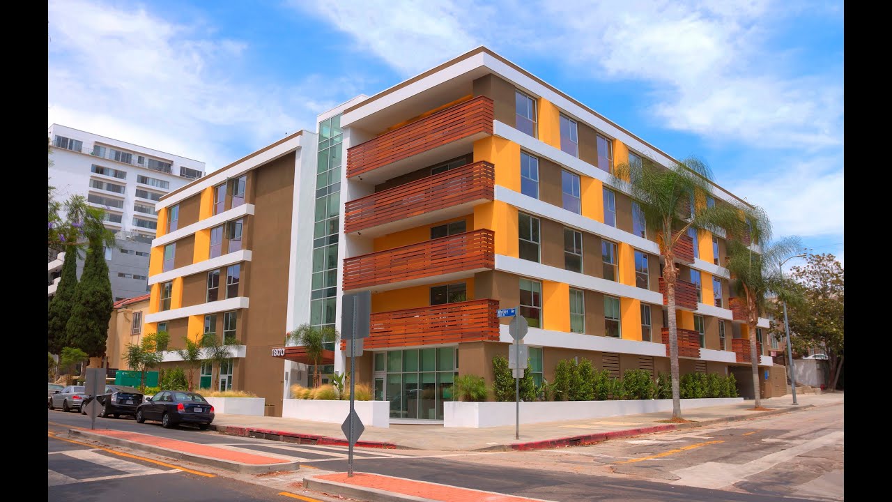1800 Whitley Apartment Video Tour Living in Hollywood, CA YouTube