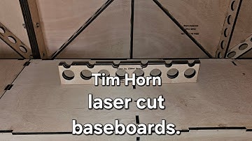 Tim Horn lasergesneden plinten.