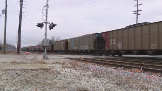 Illinois lawmakers debate major railroad merger