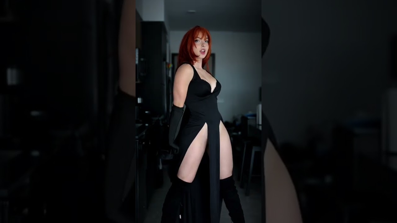 Wassup 😛👻🖤 Female #ghostface Cosplay! #deadbydaylight #scream