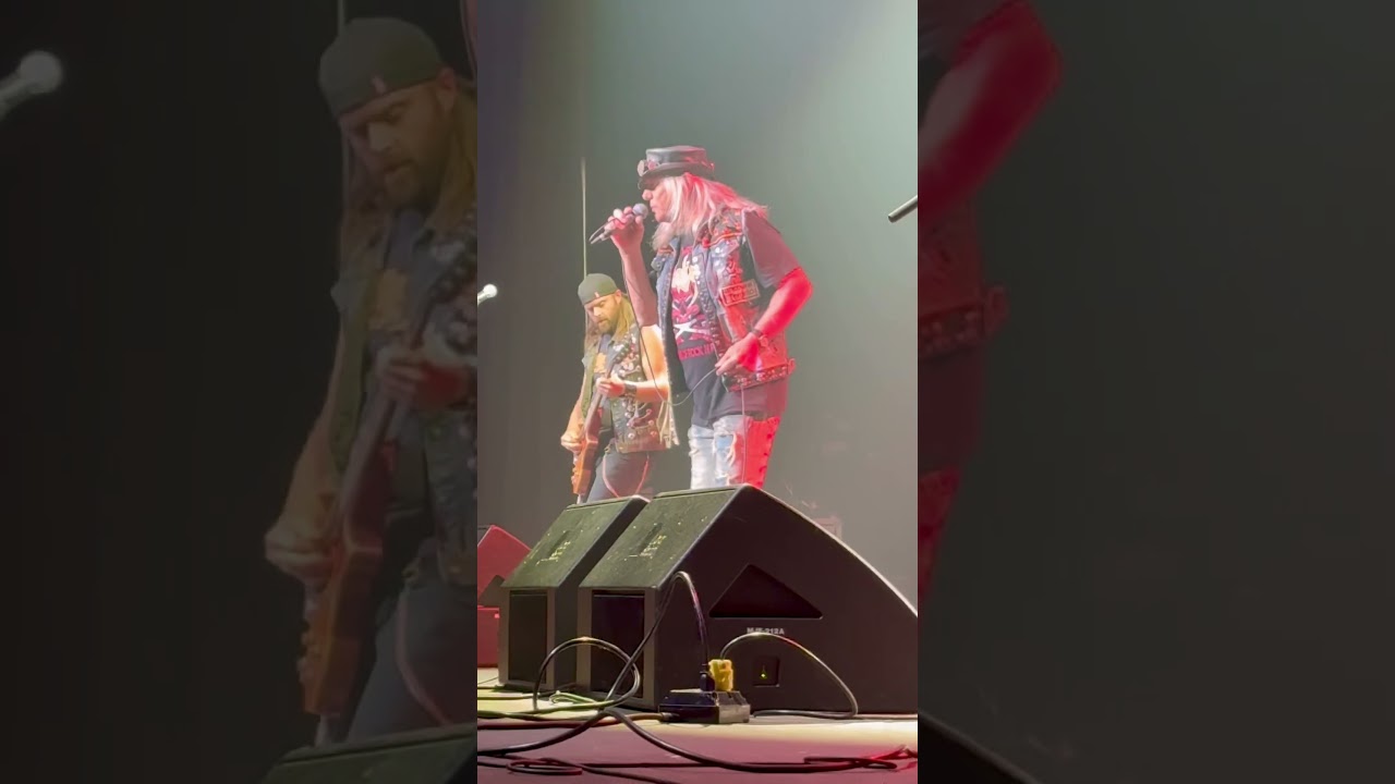 Helix-Stuck In The 80’s. 