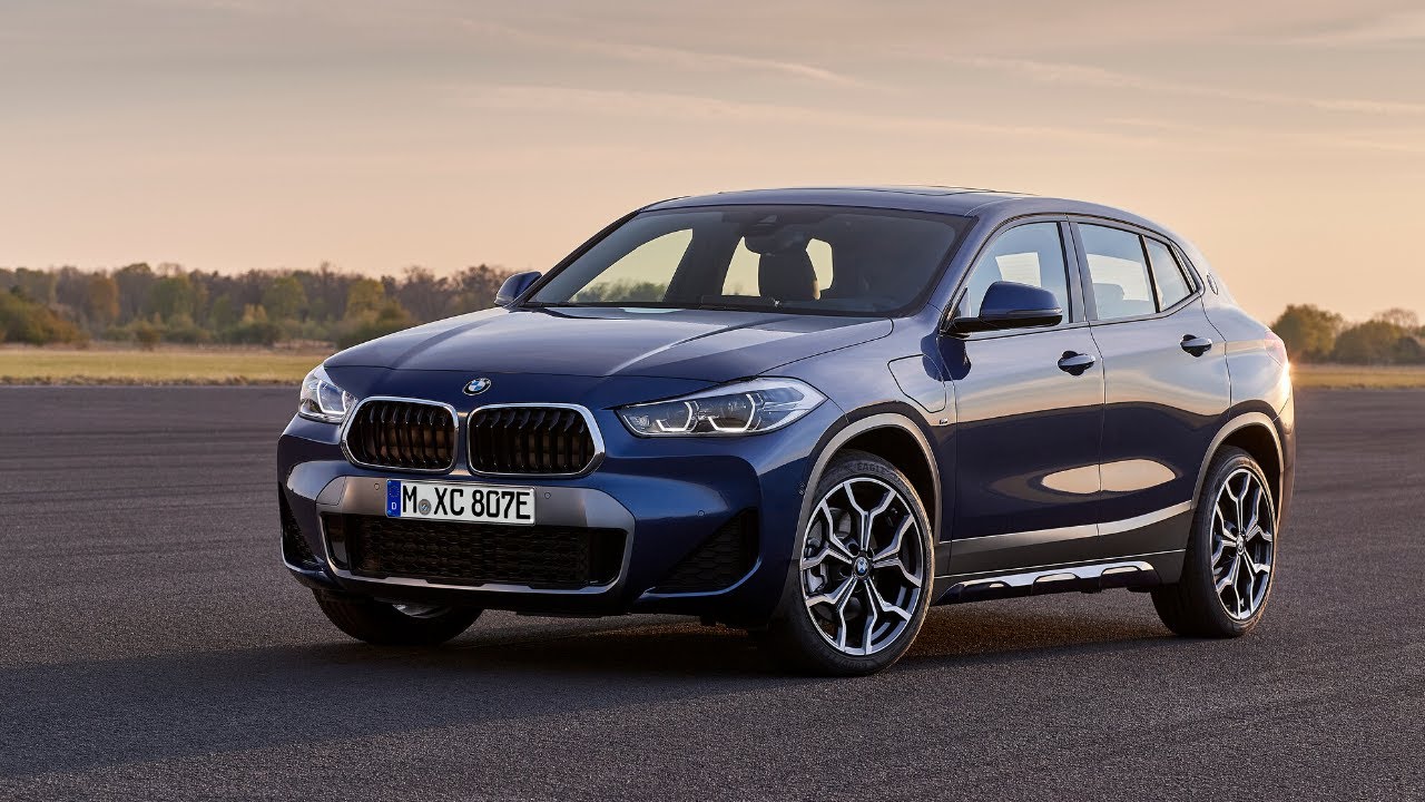 The new BMW X2 xDrive25e 2021 