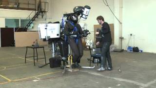 Arabic-Web-Inventor Expects Personal Jet Pack To Hit Shelves