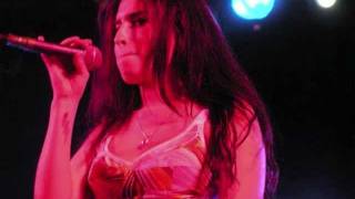 Amy Winehouse - Fuck Me Pumps live in Berlin, 2004 (Rare Audio)
