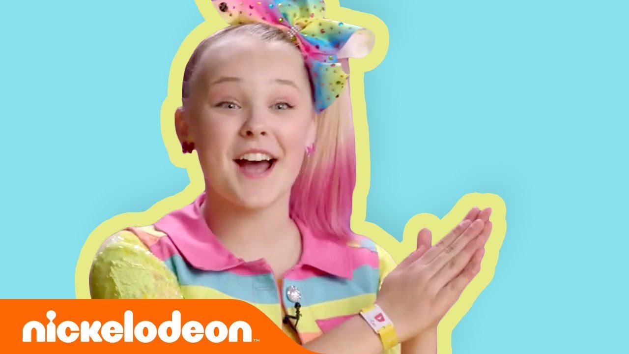 JoJo Siwa 🎀 Takes You Backstage at VidCon 2018 w/ Her ‘High Top Shoes’ Performance & More! | Nick