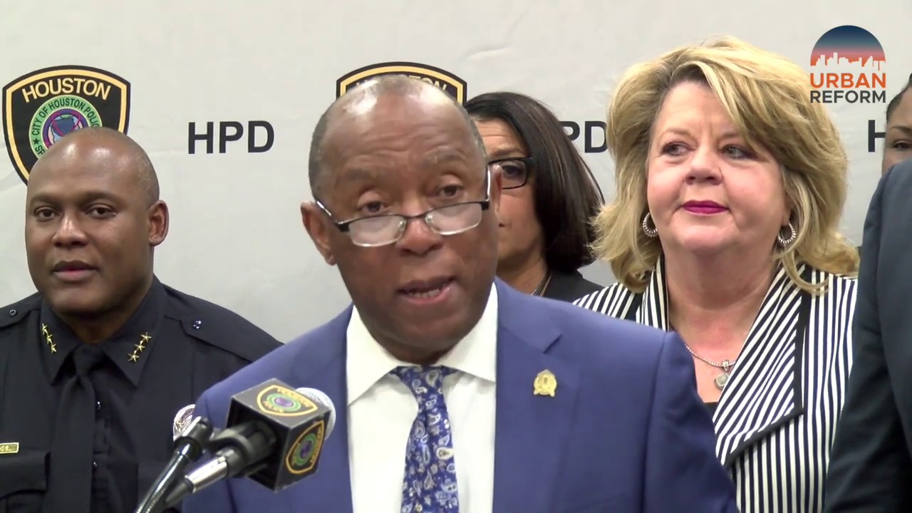Houston Mayoral Candidates on policing and crime - YouTube