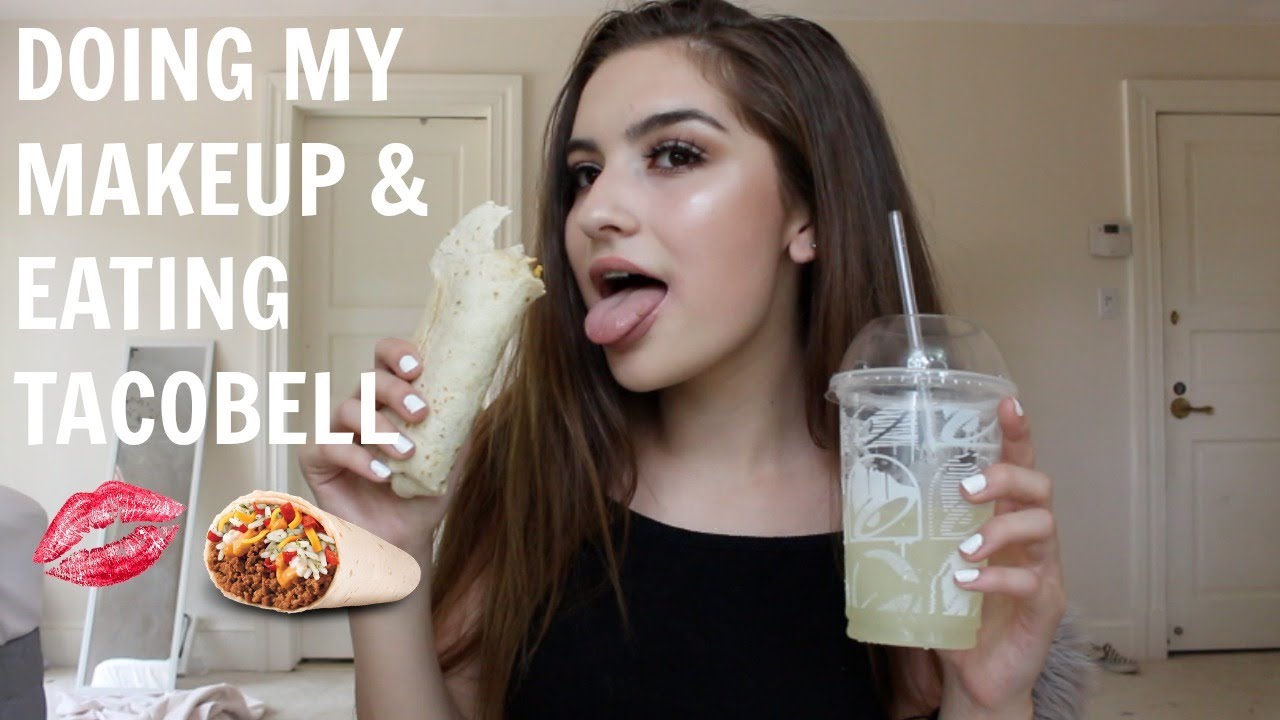 делаю макияж и ем тако белл :)