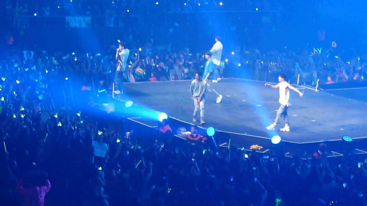 Just right - GOT7 @ Keep spinning tour in Santiago / Movistar Arena 190716