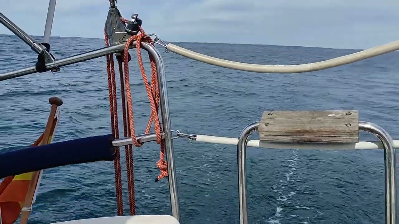 #21 NAVENGANDO POR LA BAHIA DE GIJON , MARZO 22