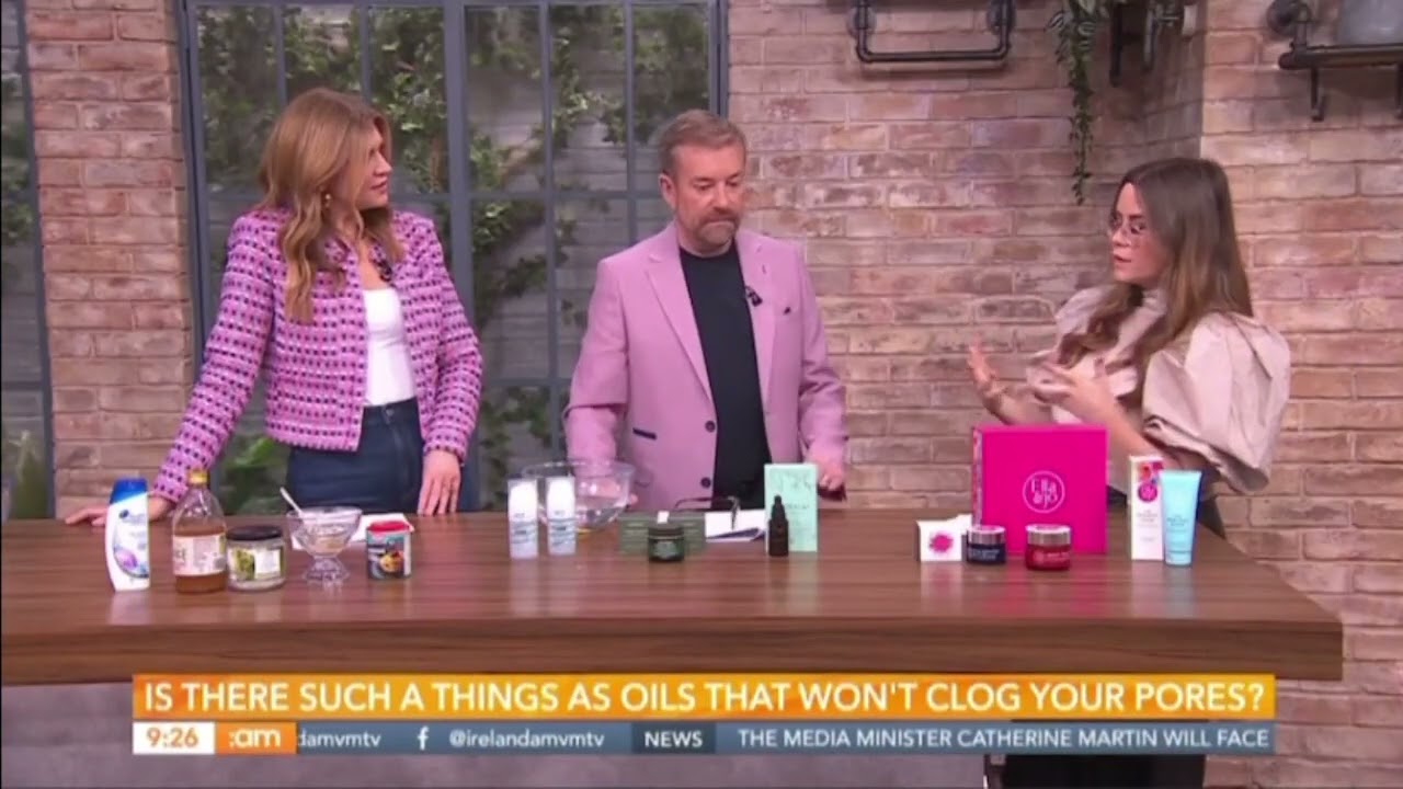 The Skin Nerd Jennifer Rock on why she rates Nunaia's award-winning Nourishing Radiance Serum.