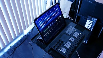 Synthwave w/ Korg Gadget 2 and NanoKey Studio 8 17 2020