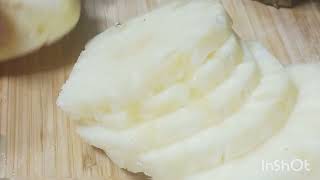 how to cut pineapple into slices| pineapple kesay cut krain #viralshort #villagefoodsecret #videos