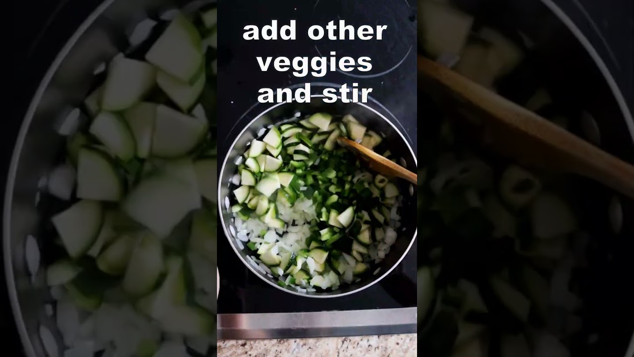 EASY VEGGIE CHILI using pantry staples.