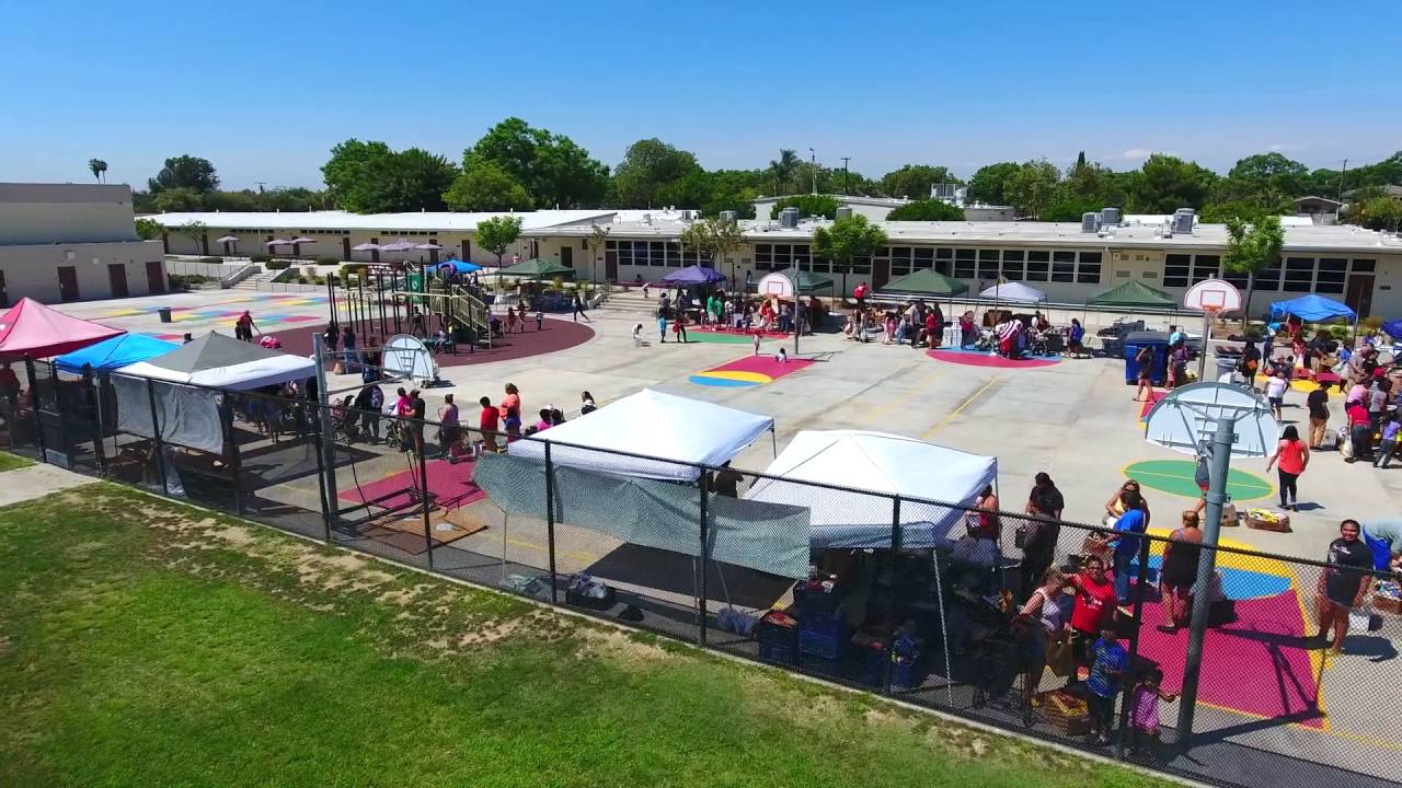 Loaves and Fishes x10 / Madison Elementary groceries distribution to