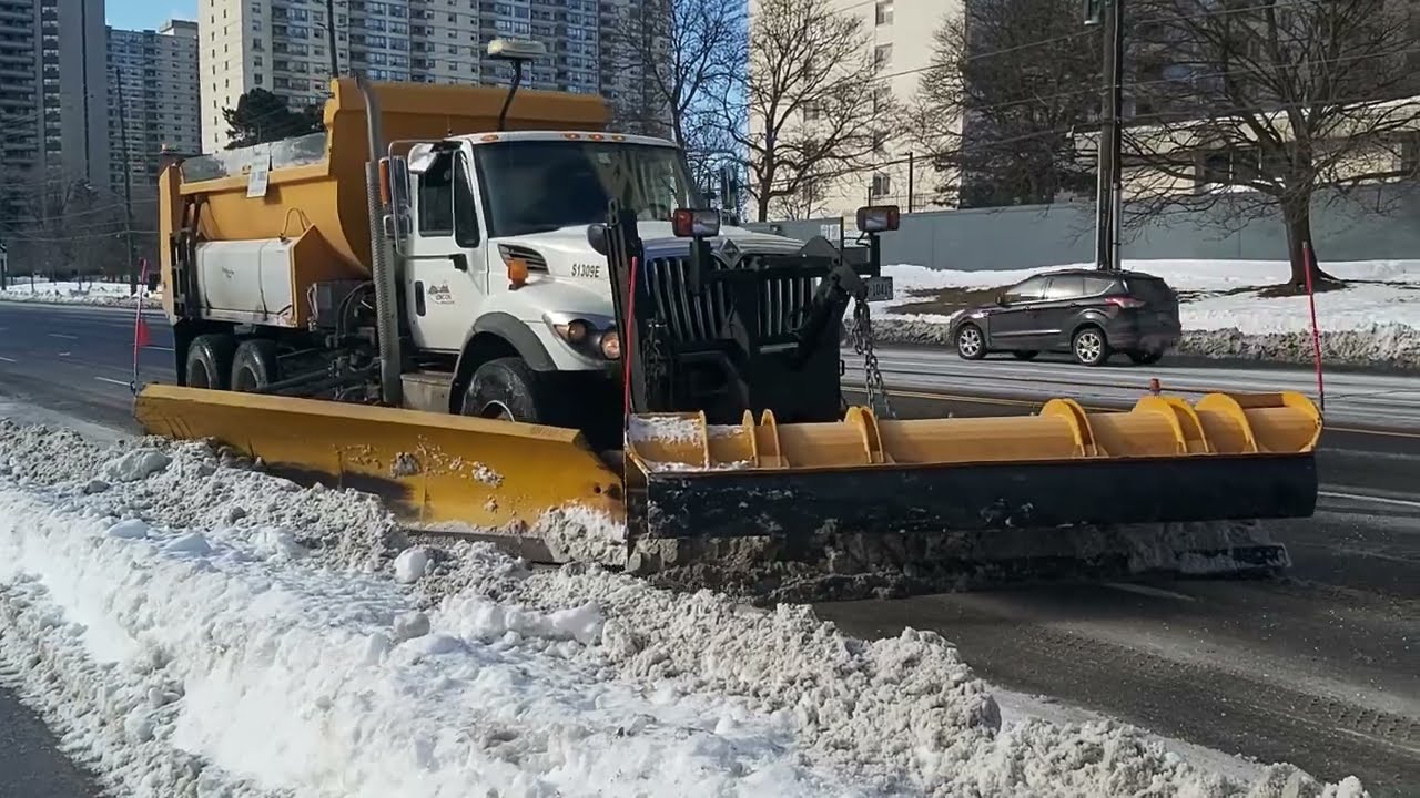 snow removal in Canada winter in canada snow in canada Canada