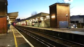 RARE: Class 442s pass Haywards heath platform 4