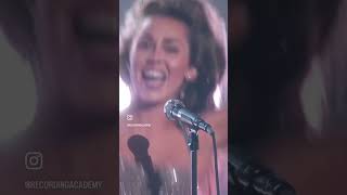 Miley Cyrus - Flowers l Live Performance at Grammy Awards 2024