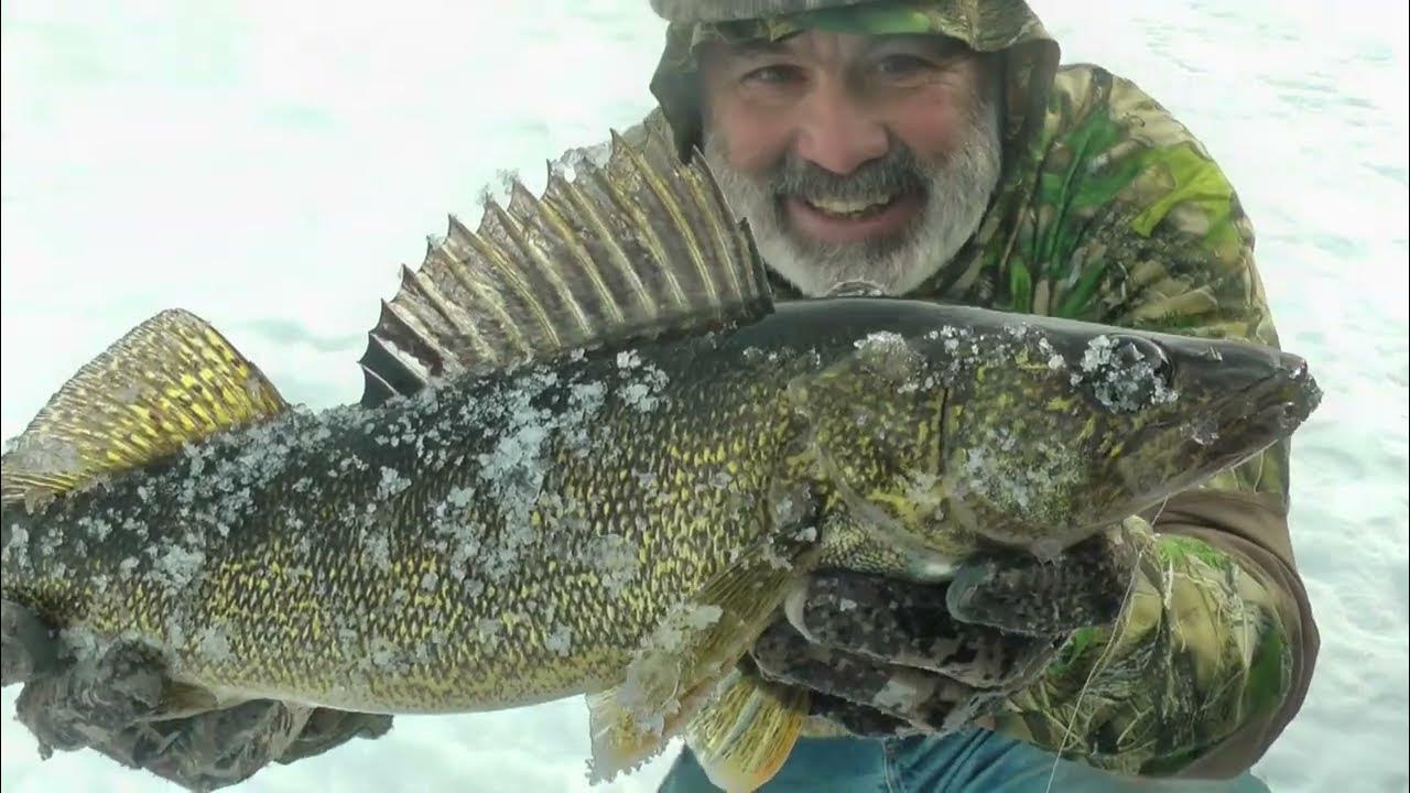 Ice Fishing Walleye Lake Noquebay - YouTube