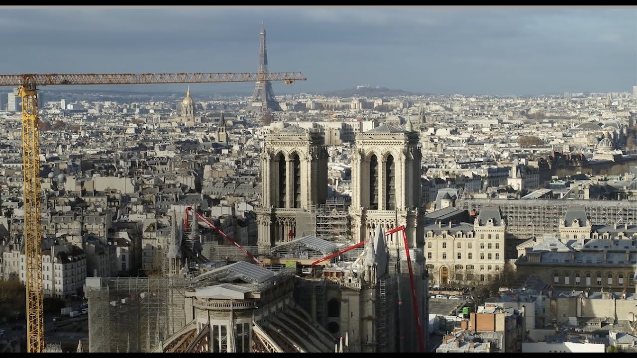Film reportage : démontage échafaudage Notre Dame de Paris