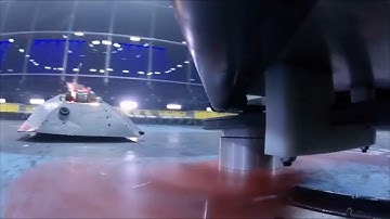 Mortician and CatKong taking on Doom at BattleBots Destructathon!