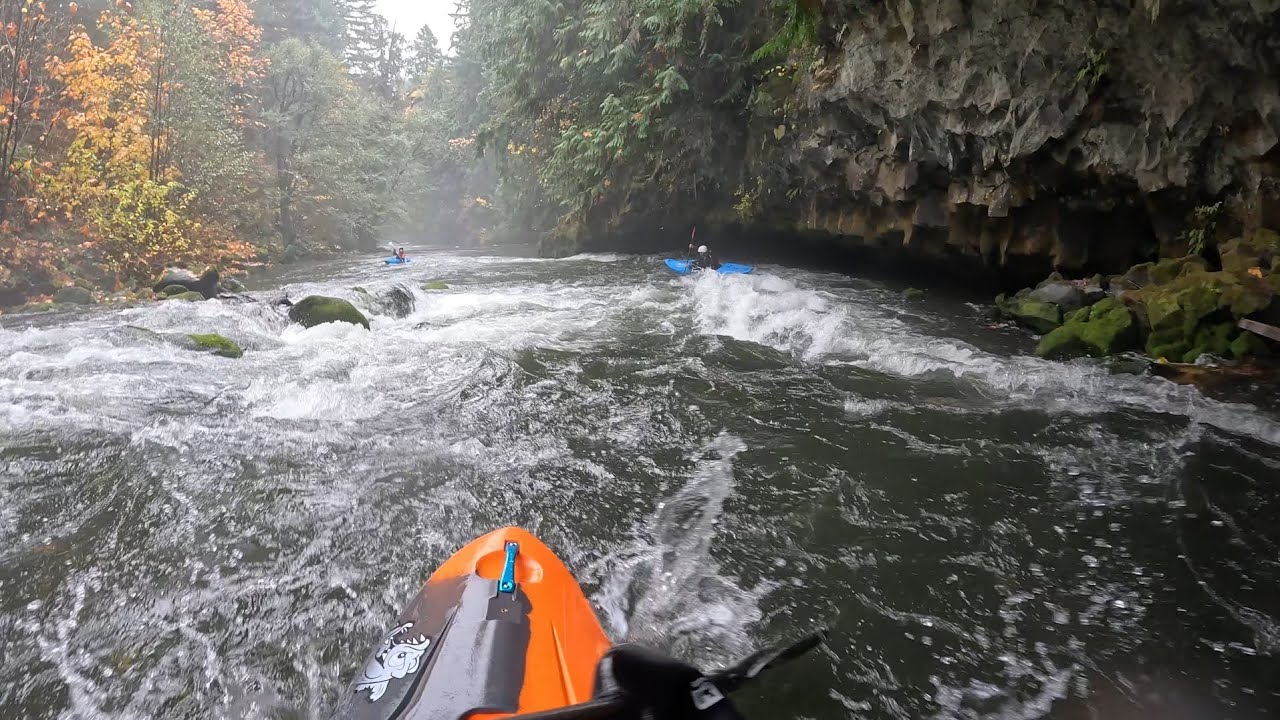 Kayaking the Middle White Salmon // 1.9 FT // November ♏