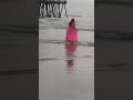 3 minutes of sound of the ocean.....