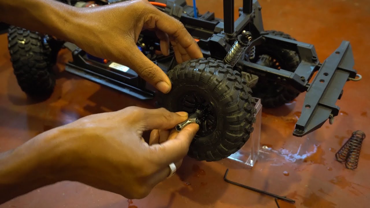 Traxxas TRX4 Suspension Spring Replacement Tutorial YouTube