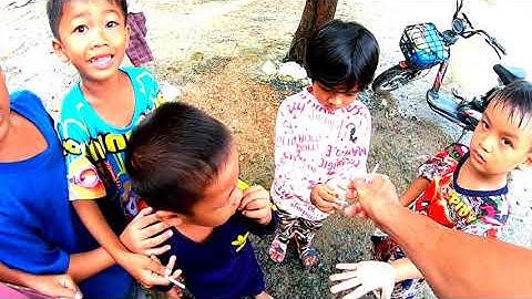 Rau cù quả 0 đồng từ chợ nông sản Tri Tôn về xóm nghèo Phnom Pi, Châu Lăng,  Tri Tôn, AG 17/09/2023