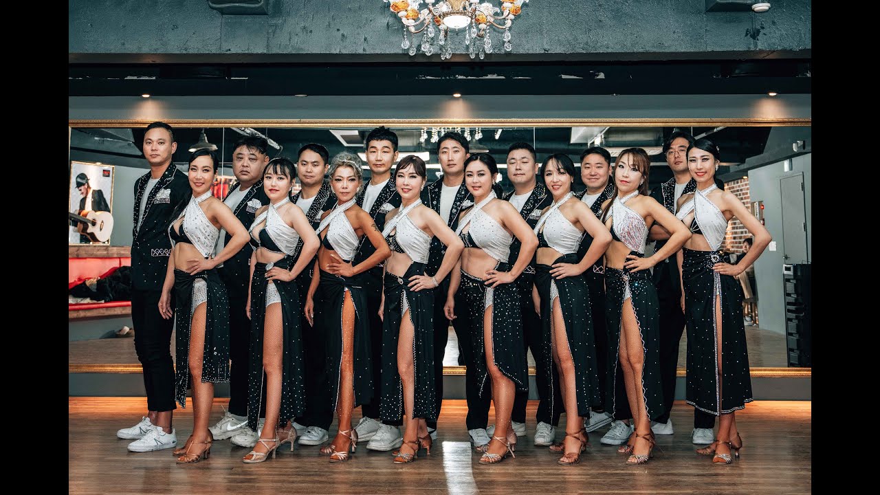 2024.12.12 라라라살사 라차타 공연 (안무: 가츠 & 허니 / 지도 : 쉐프 & 마리)