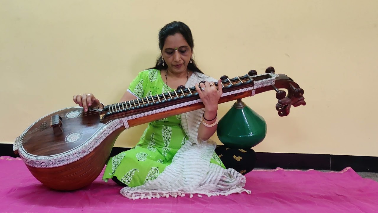 Yaava hoovu yaara mudigo kannada film song by A Sarvamangala