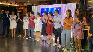 Trò chơi sân khấu siêu vui và mới mẻ dành cho tiệc tất niên cuối năm. MC hoạt náo hài hước.