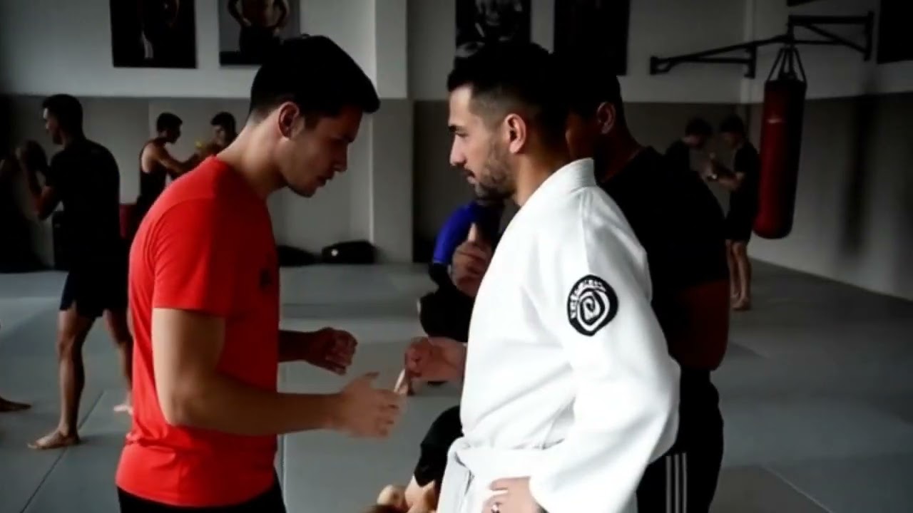 ESTAMOS NO TATAME - Official Music. 