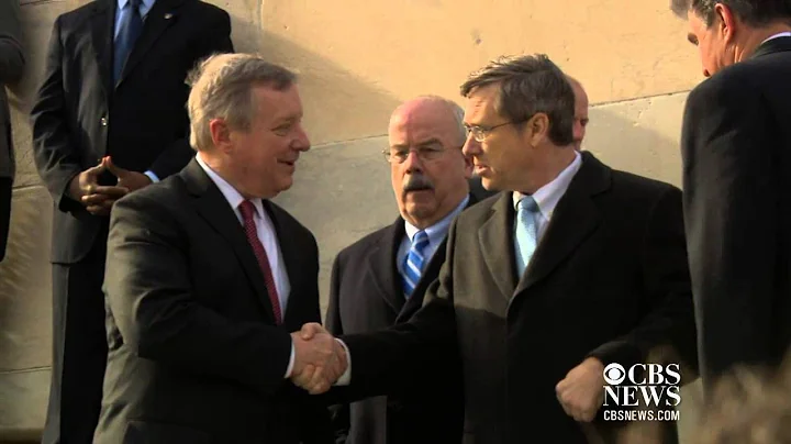 Sen. Mark Kirk makes emotional return to Capitol H...