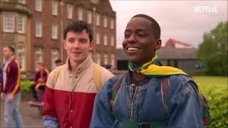 The Twelfth & Fifteen Doctor Have VERY Different Reactions When Someone Mentions Their Scarf