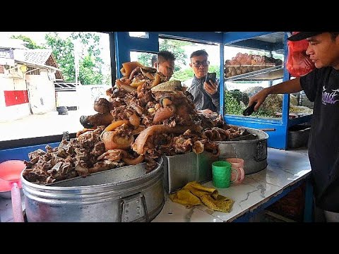 KIKIL dan TETELANNYA SEGUNUNG GINI, DULU JUALAN BAKSO FULL TETELAN KELILING SEKARANG PUNYA CABANG