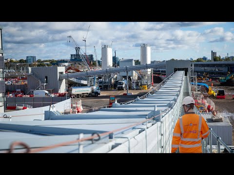 HS2’s enormous spoil conveyor begins operation in West London