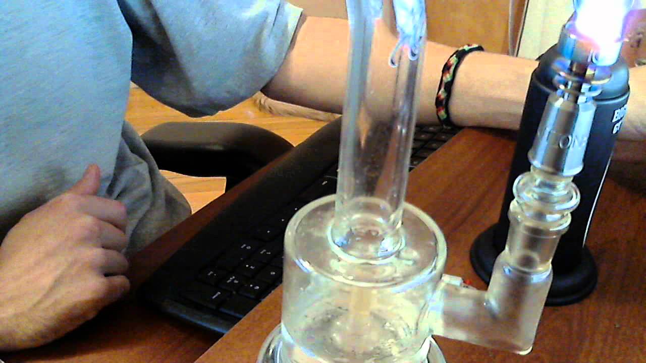 Dab of Bubba Kush shatter out of the Toro single circ