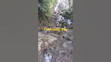 thác nước mát mẻ mùa hè
