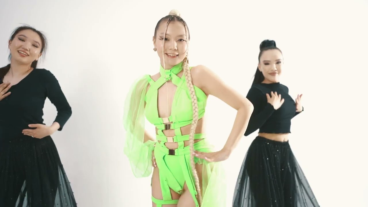 Смотреть «KYN SOL-Диэх курдукпун» на YouTube Смотреть «KYN SOL-Диэх курдукпун» на YouTube