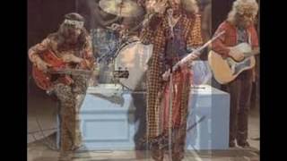 Watch Jethro Tull Lick Your Fingers Clean video