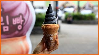 Squid ink Ice cream bread \/ korean street food