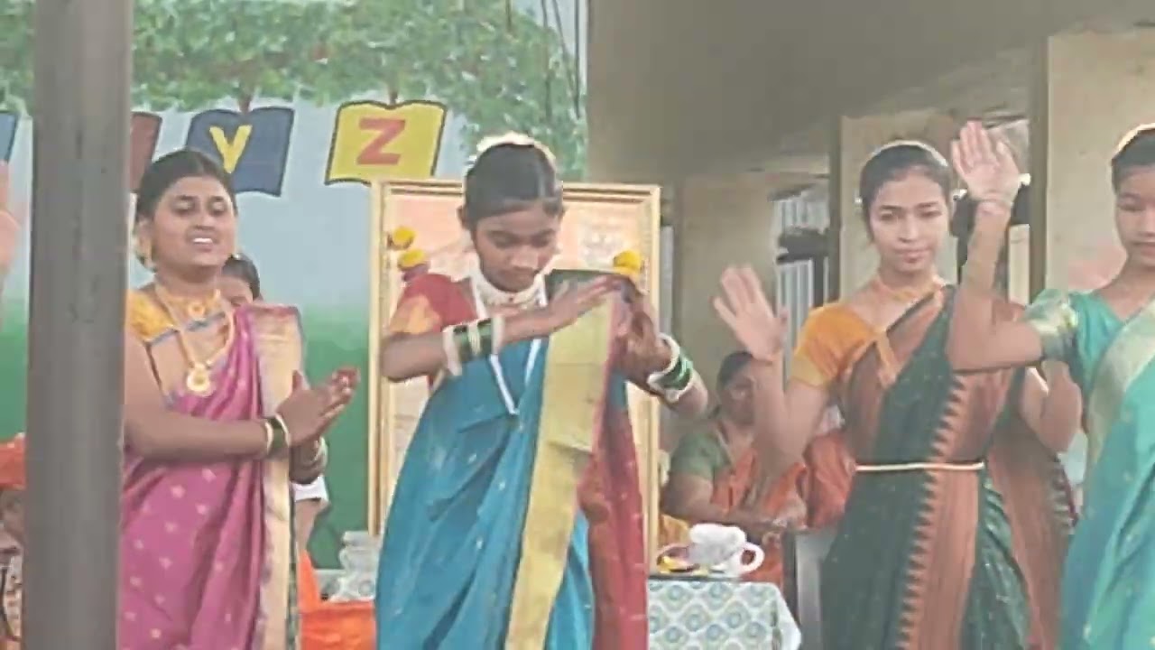 शिवजयंती - नृत्य सादर करताना विद्यार्थी (मनपा शाळा क्र -९२ जी,धायरी पुणे - ४१