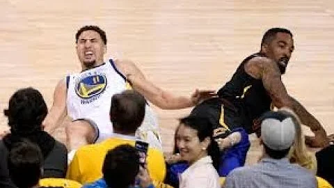 Klay Thompson out of balance by Jr Smith in  Game 1 NBA Finals 2018