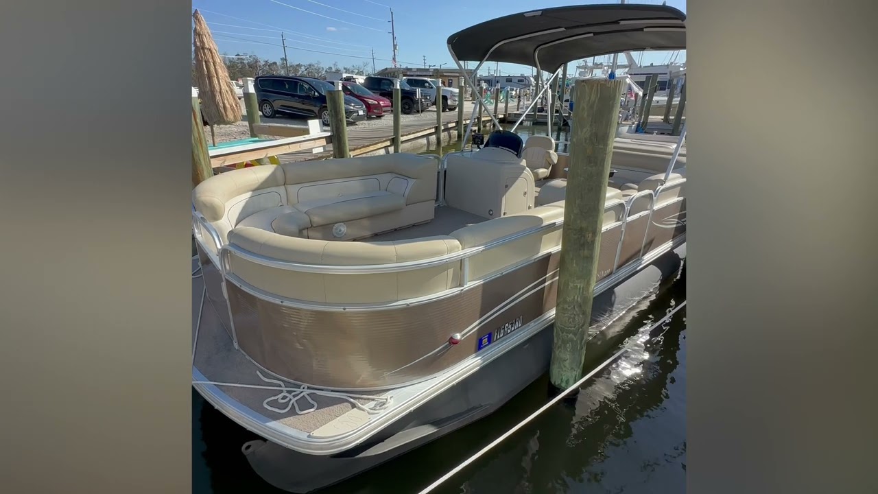 Pontoon Boat Rentals at the Fort Myers Beach also in Cape Coral