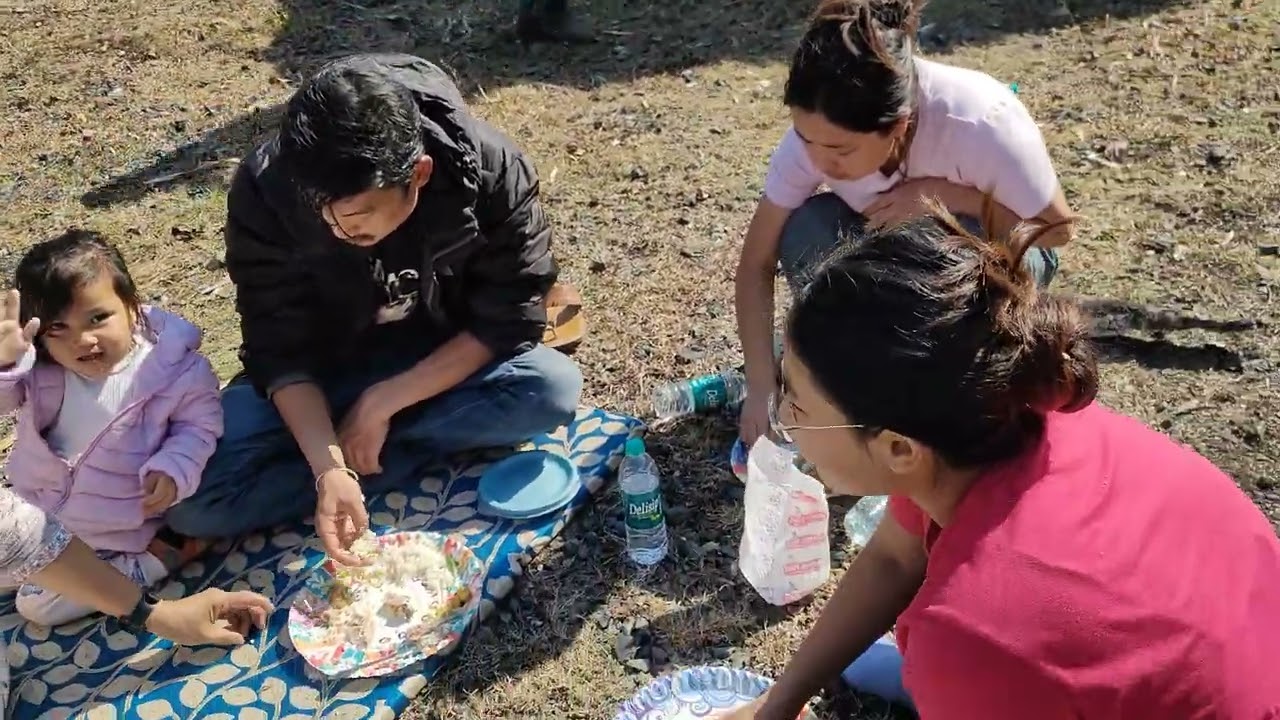 Outdoor Lunch with my Family members//Memories to be treasure//