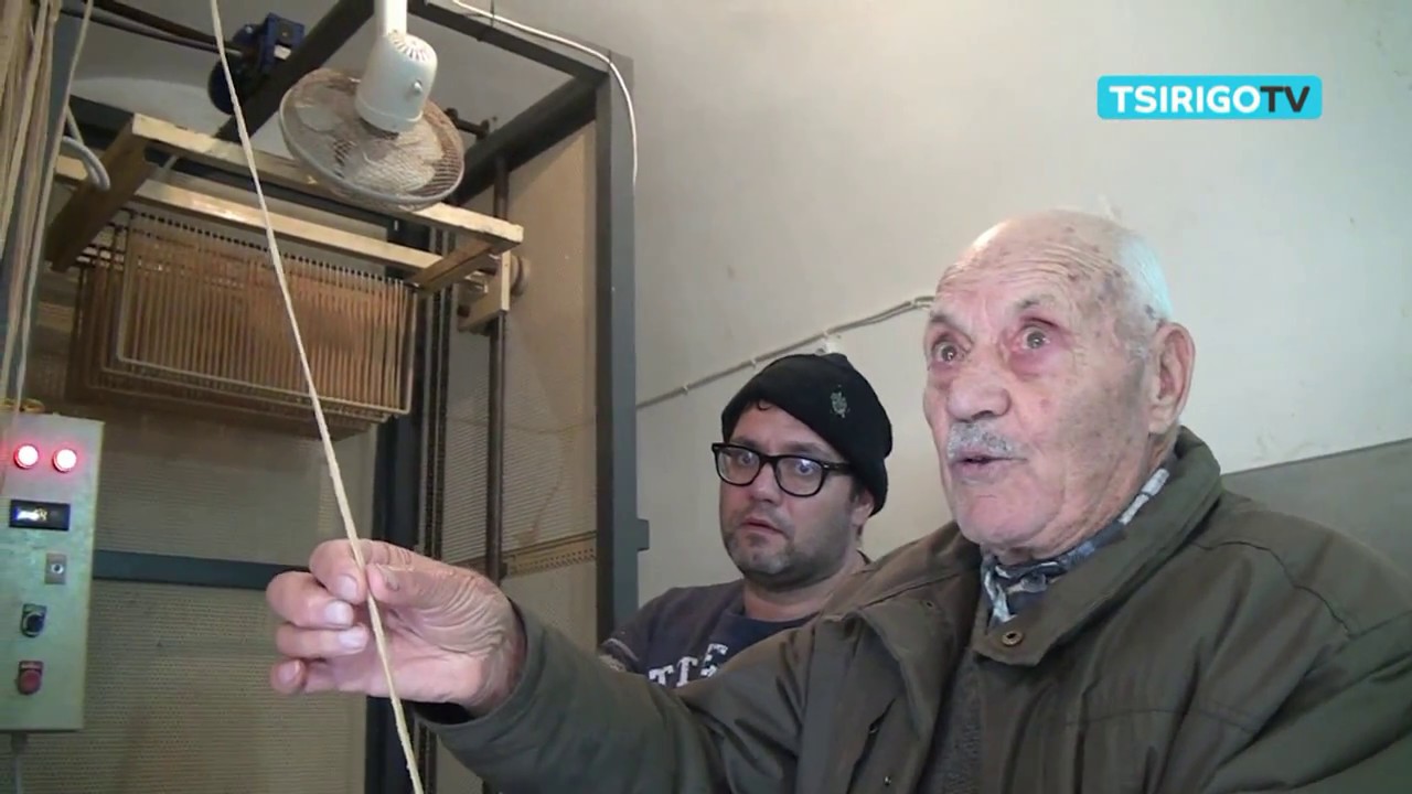 ΚΑΤΑΣΚΕΥΗ ΚΕΡΙΩΝ-ΛΑΜΠΑΔΩΝ ΣΤΑ ΜΥΡΤΙΔΙΑ 10 ΦΕΒΡΟΥΑΡΙΟΥ 2017