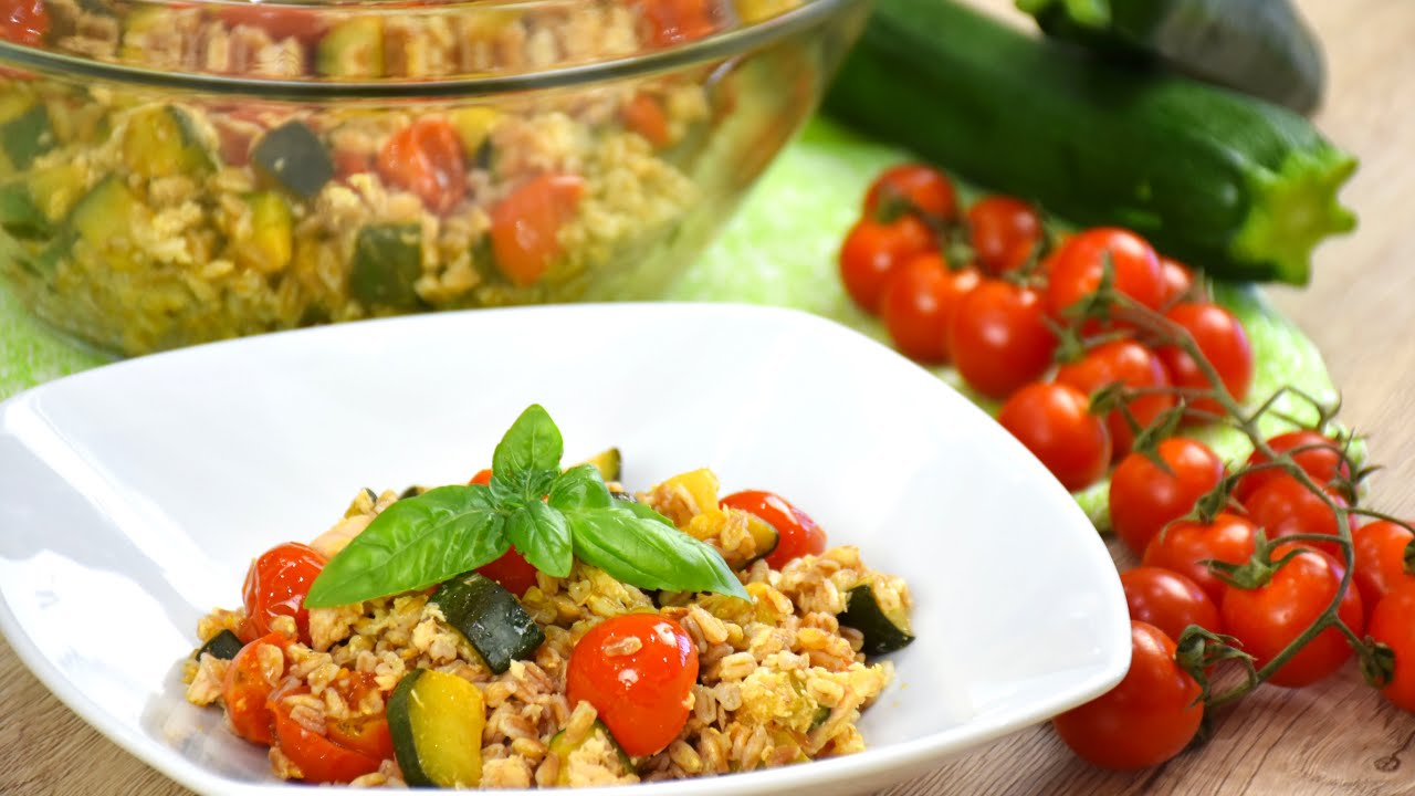 Insalata di farro con tonno, zucchine e pomodorini YouTube