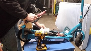 Razor E200 batteries, motor, controller, and new variable speed throttle upgrades.MORE POWER! Part 2